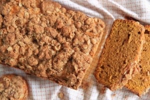 Brown Butter Pumpkin Bread with Streusel Topping