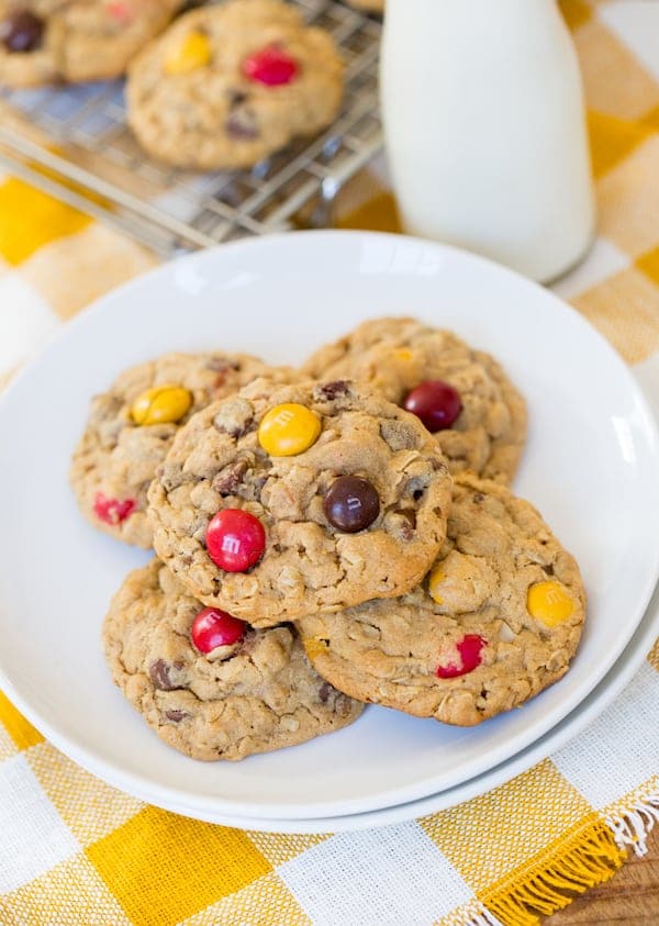 Peanut Butter M&M Oatmeal Cookies served in a white plate