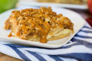 Salted Caramel Apple Pie Bars