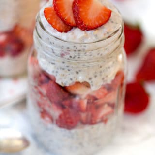 Strawberry Overnight Oats