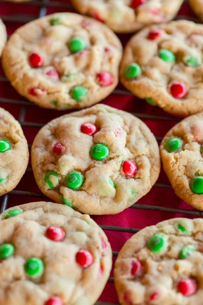 Christmas Peanut Butter M&M Cookies | greens & chocolate