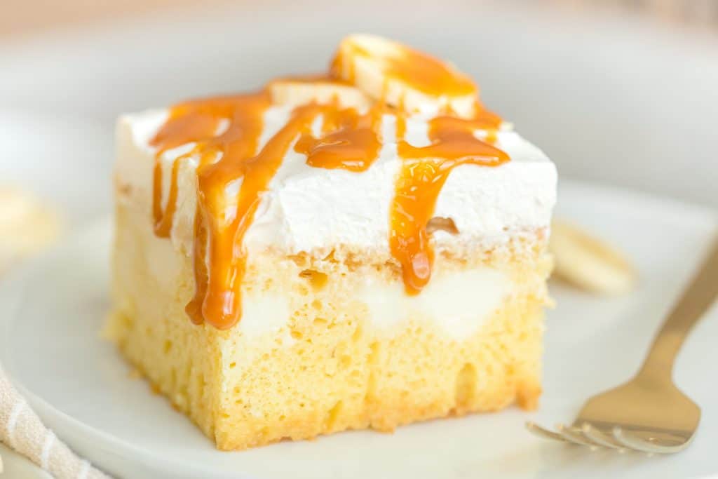 Caramel Banana Pudding Poke Cake
