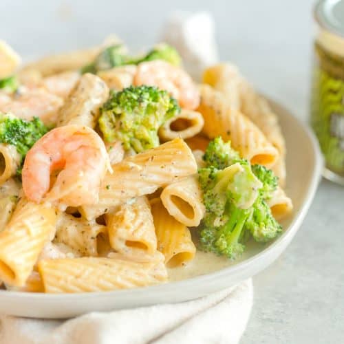 One Pan Lemon Broccoli Pesto Pastsa