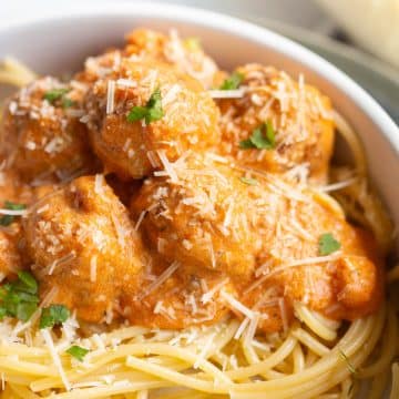 Crockpot Marinara Alfredo Meatballs