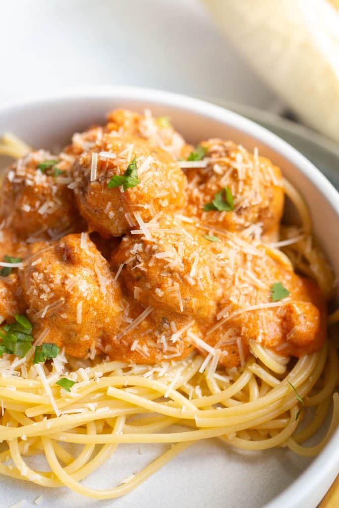Crockpot Marinara Alfredo Meatballs
