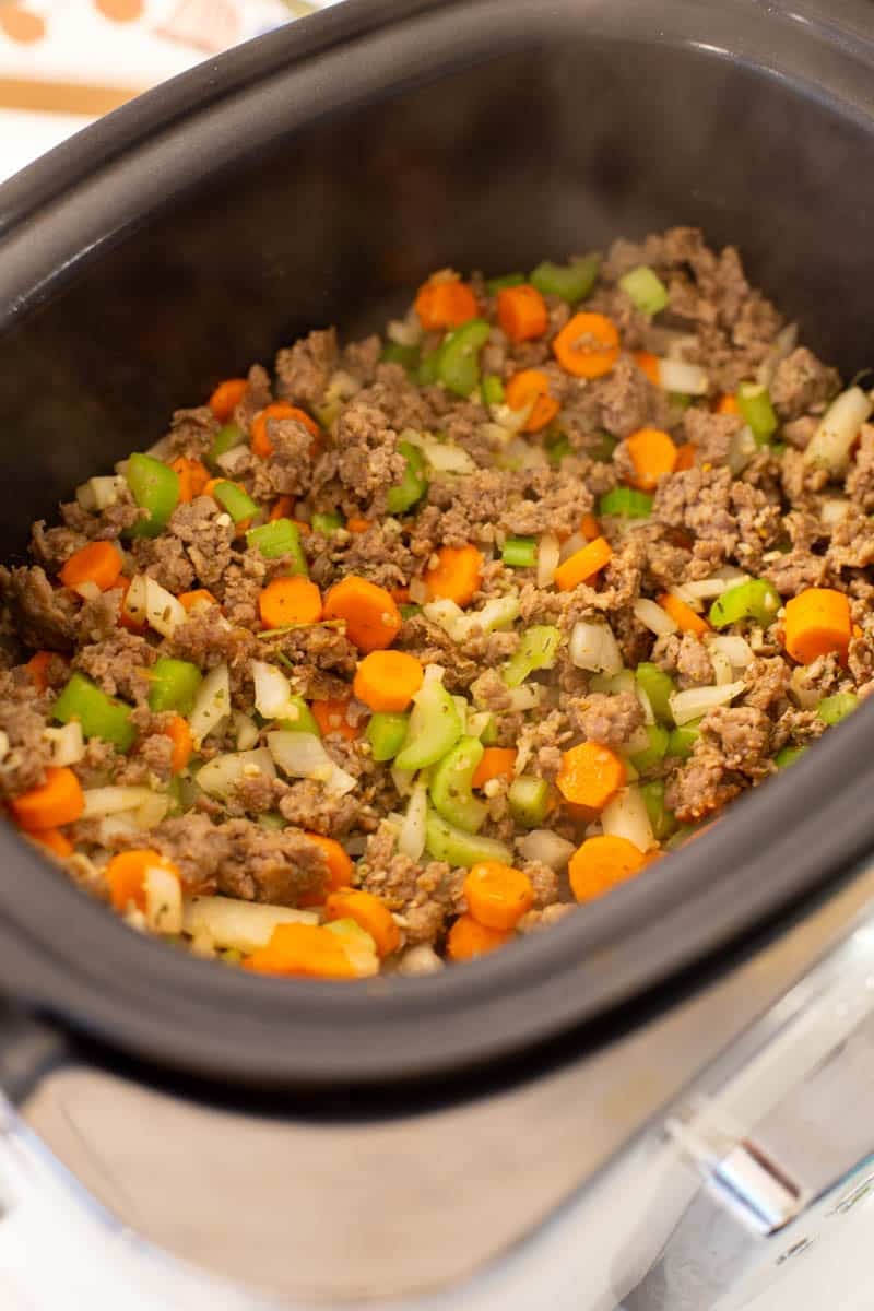Slow Cooker Sausage and White Bean Soup